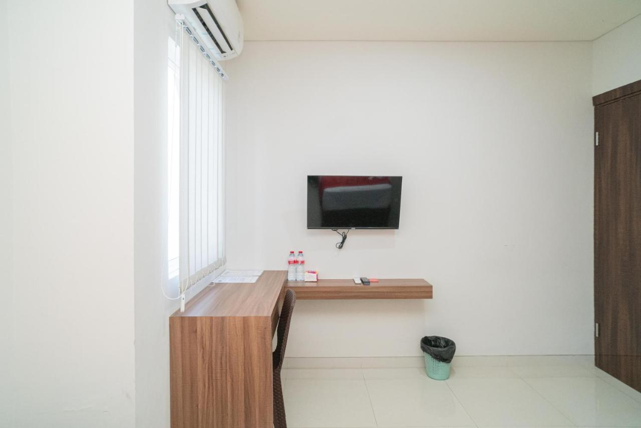Reddoorz Plus @ Jalan Pemuda Timur Bojonegoro Exterior photo